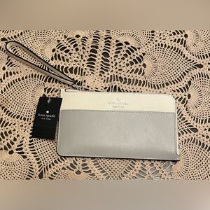 kate spade zip around wristlet